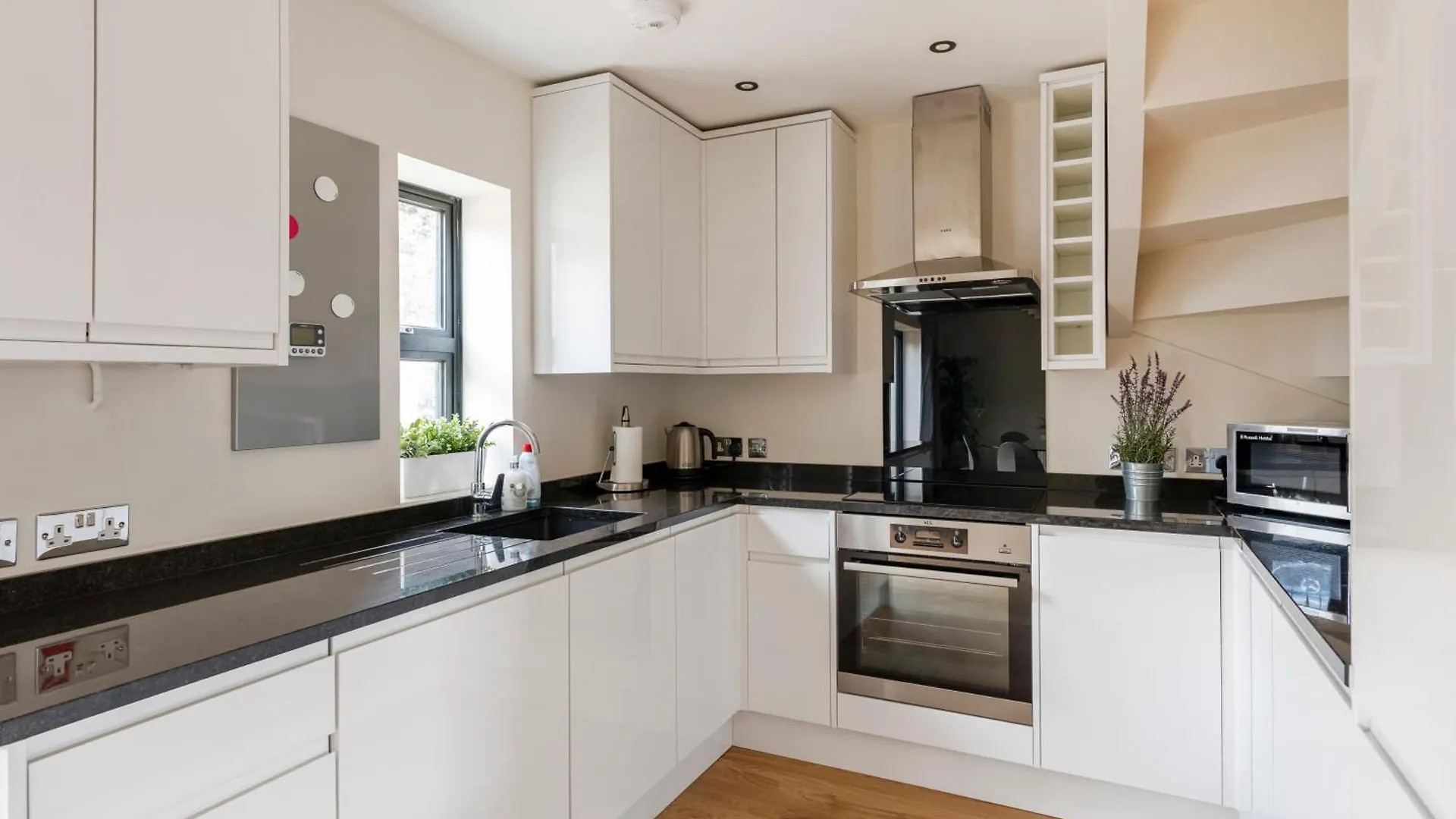 1 Victoria Place Bath 0*,